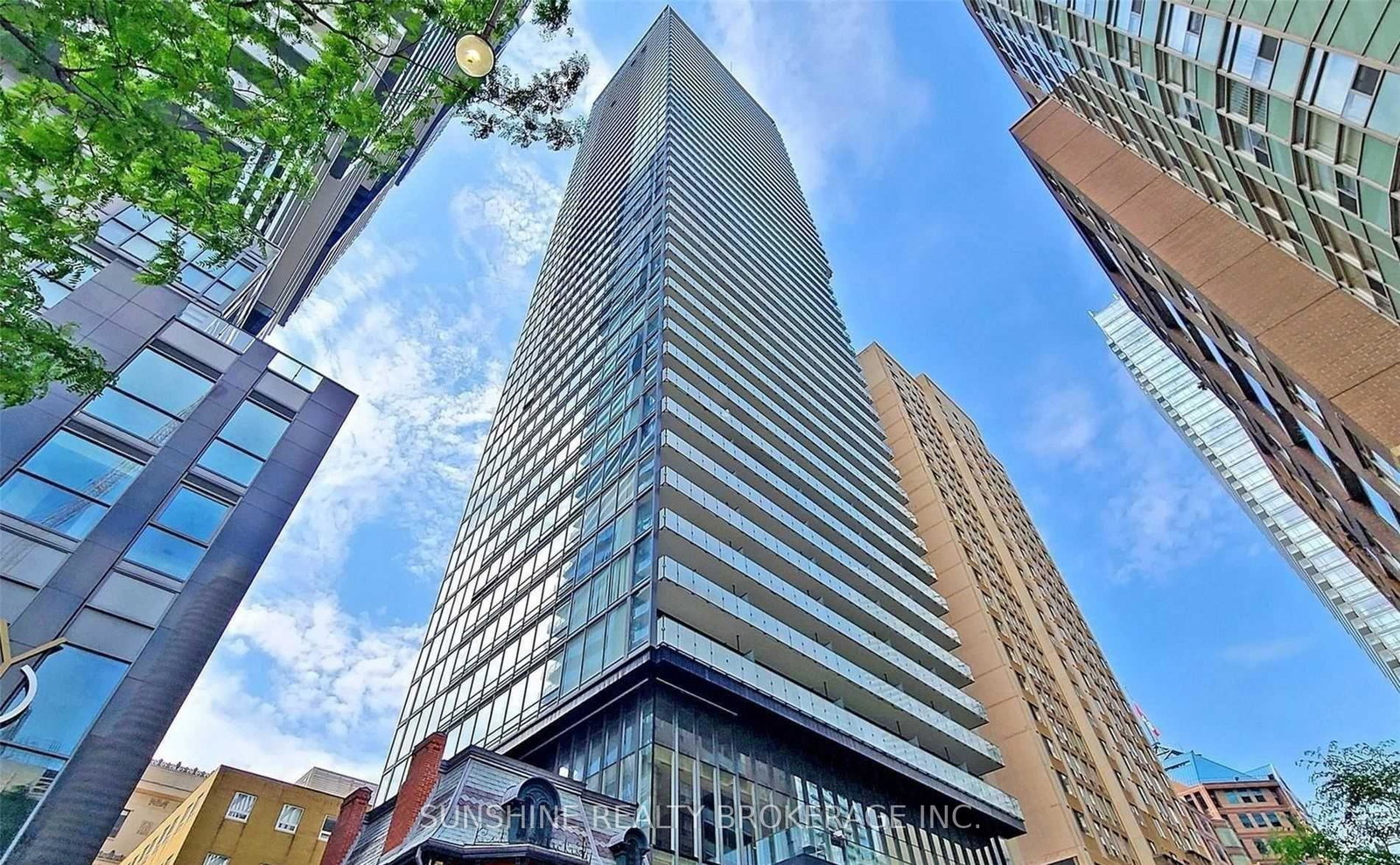 15-grenville-street-toronto-ontario-c12342242