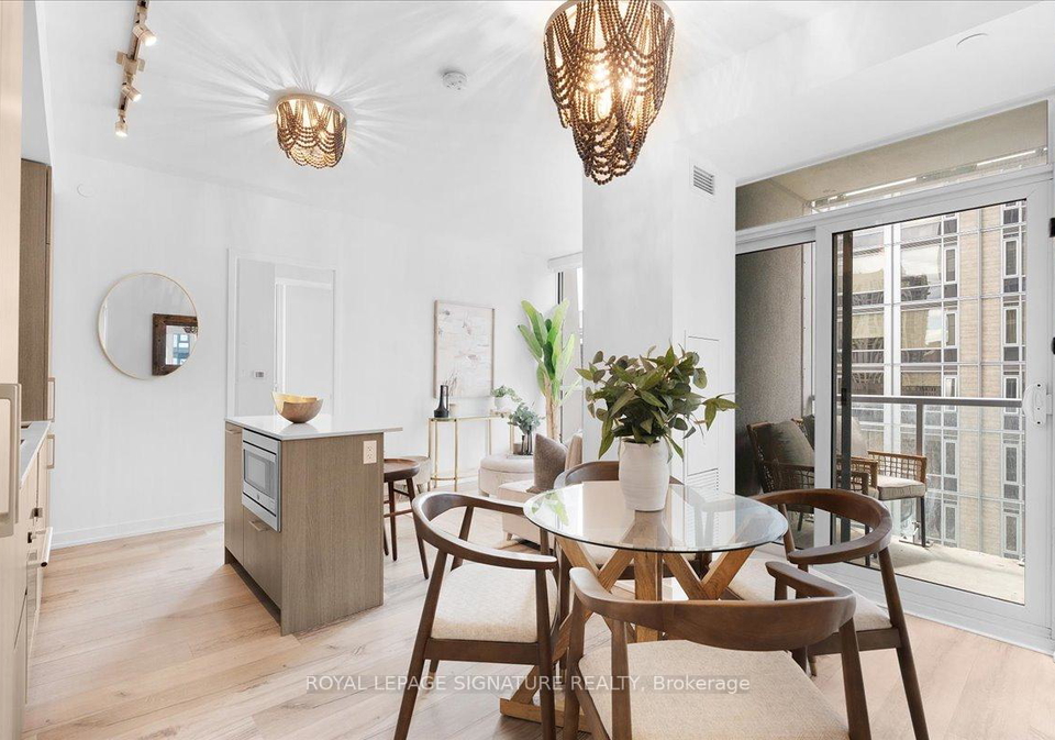 1-yorkville-avenue-toronto-ontario-c12342245