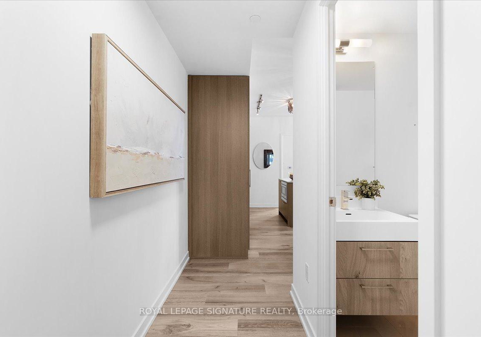 1-yorkville-avenue-toronto-ontario-c12342245