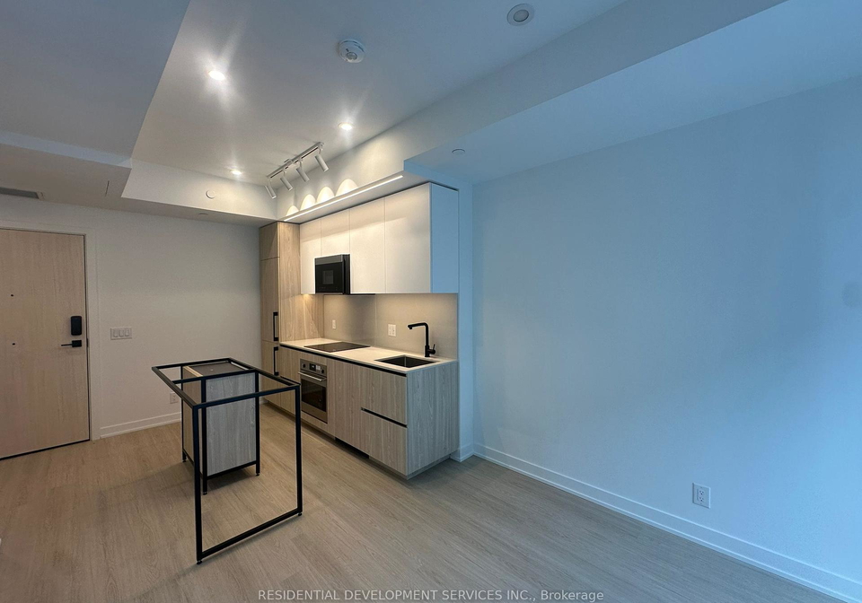 699-sheppard-avenue-e-north-york-ontario-c12342346