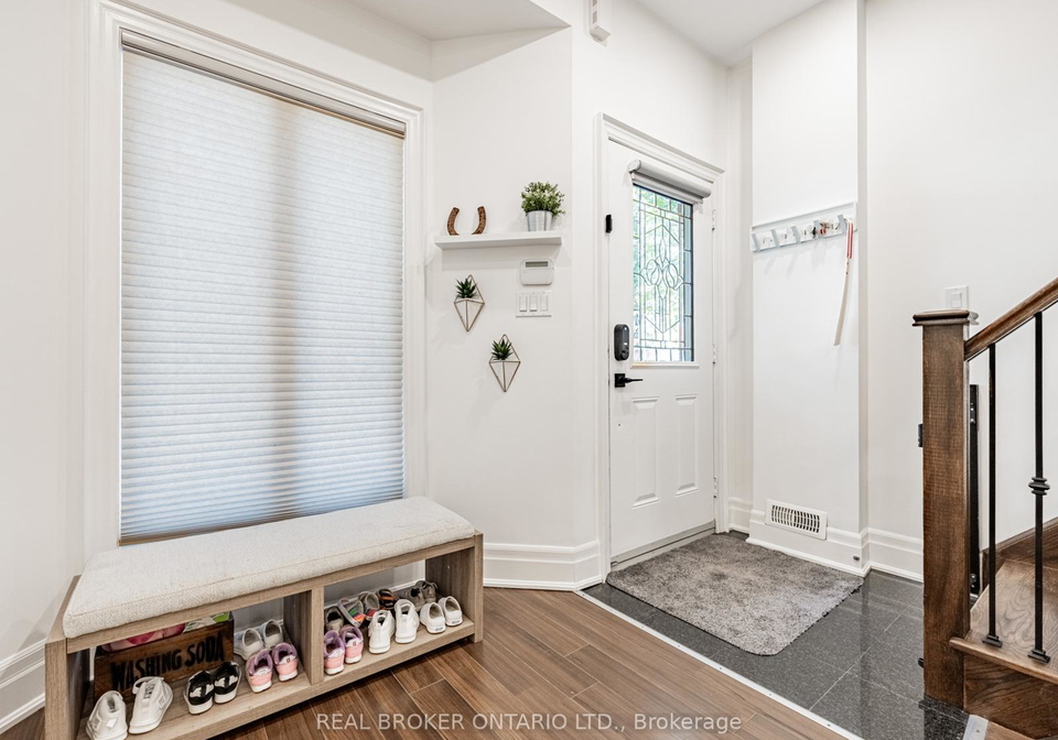 125-florence-street-toronto-ontario-c12342477