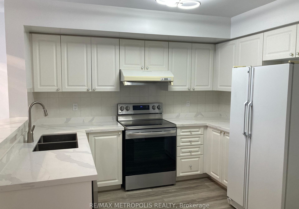 28-sommerset-way-north-york-ontario-c12342857