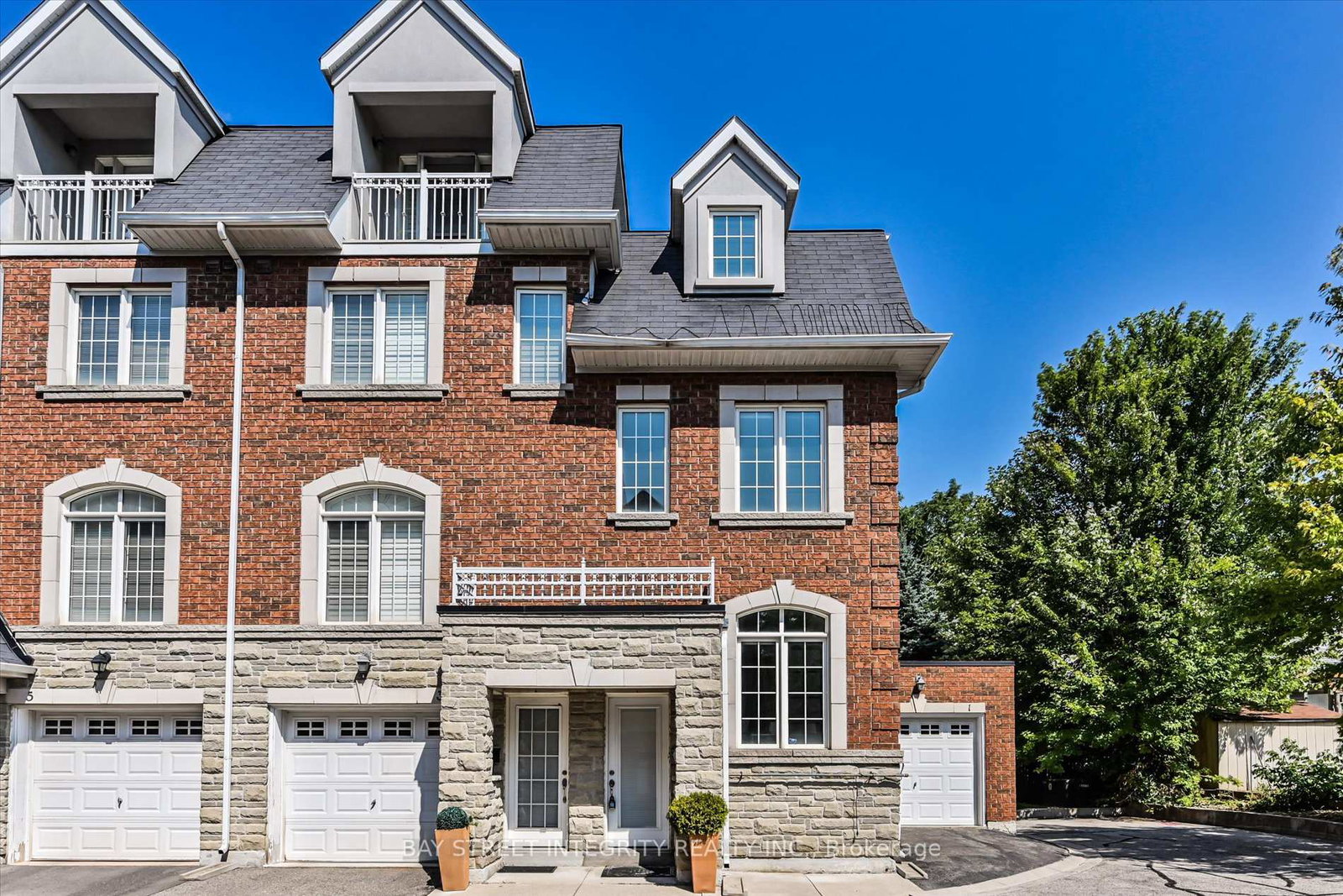 1-strawflower-mews-north-york-ontario-c12342865