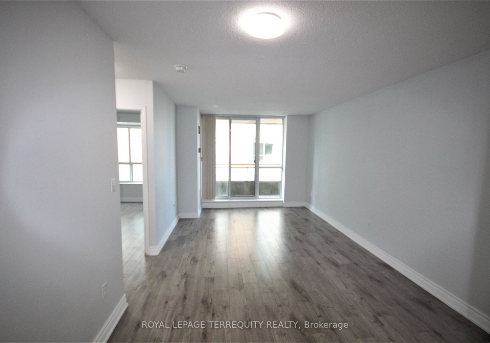 39-pemberton-avenue-north-york-ontario-c12342953