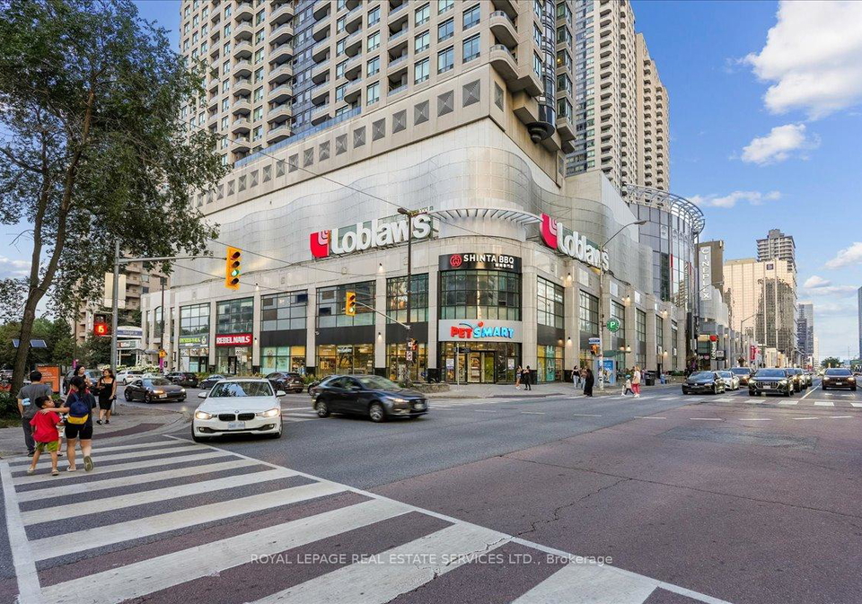 33-empress-avenue-north-york-ontario-c12343043