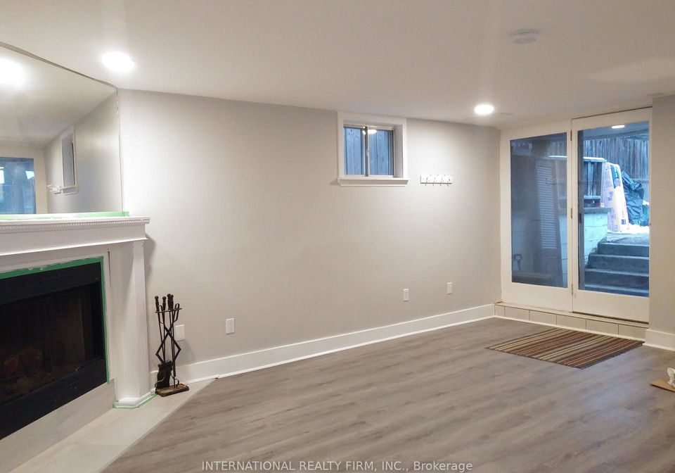 261-soudan-avenue-toronto-ontario-c12343129