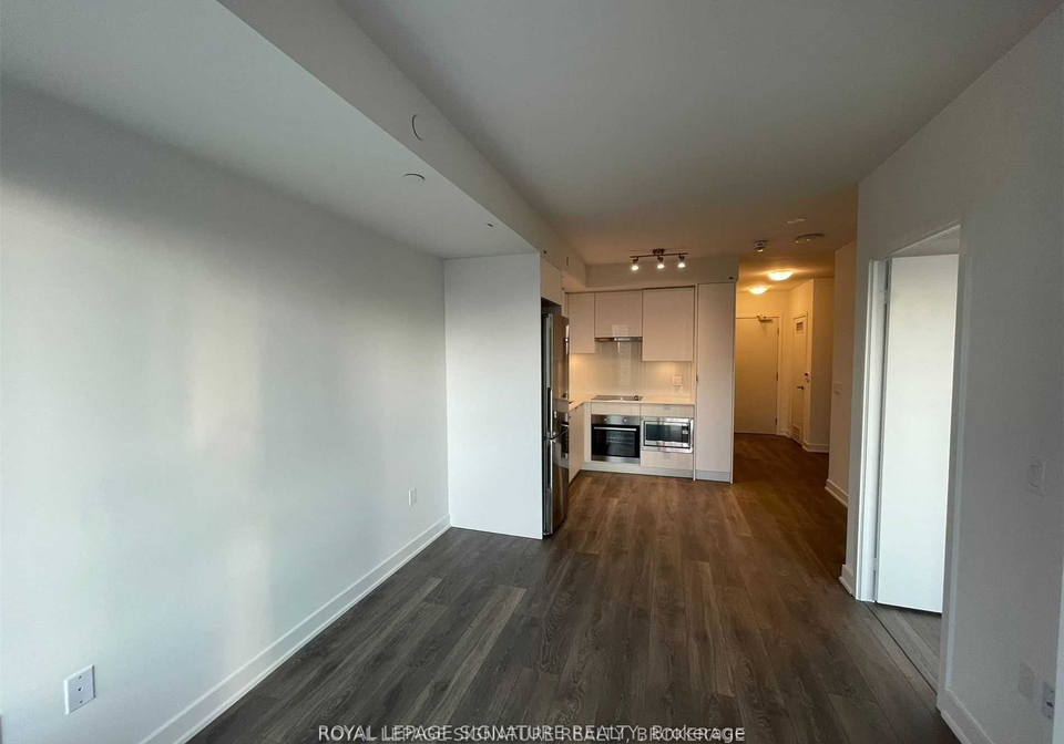 99-broadway-avenue-toronto-ontario-c12343148