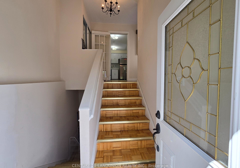 56-tuscarora-drive-north-york-ontario-c12343241