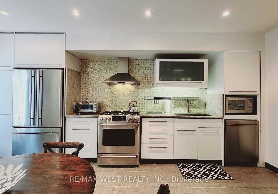 388-manning-avenue-toronto-ontario-c12343291