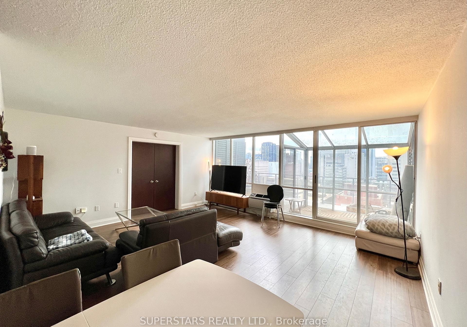 86-gerrard-street-e-toronto-ontario-c12343390