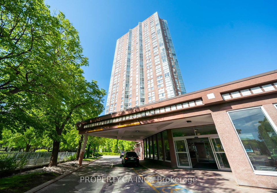 7-concorde-place-north-york-ontario-c12343779