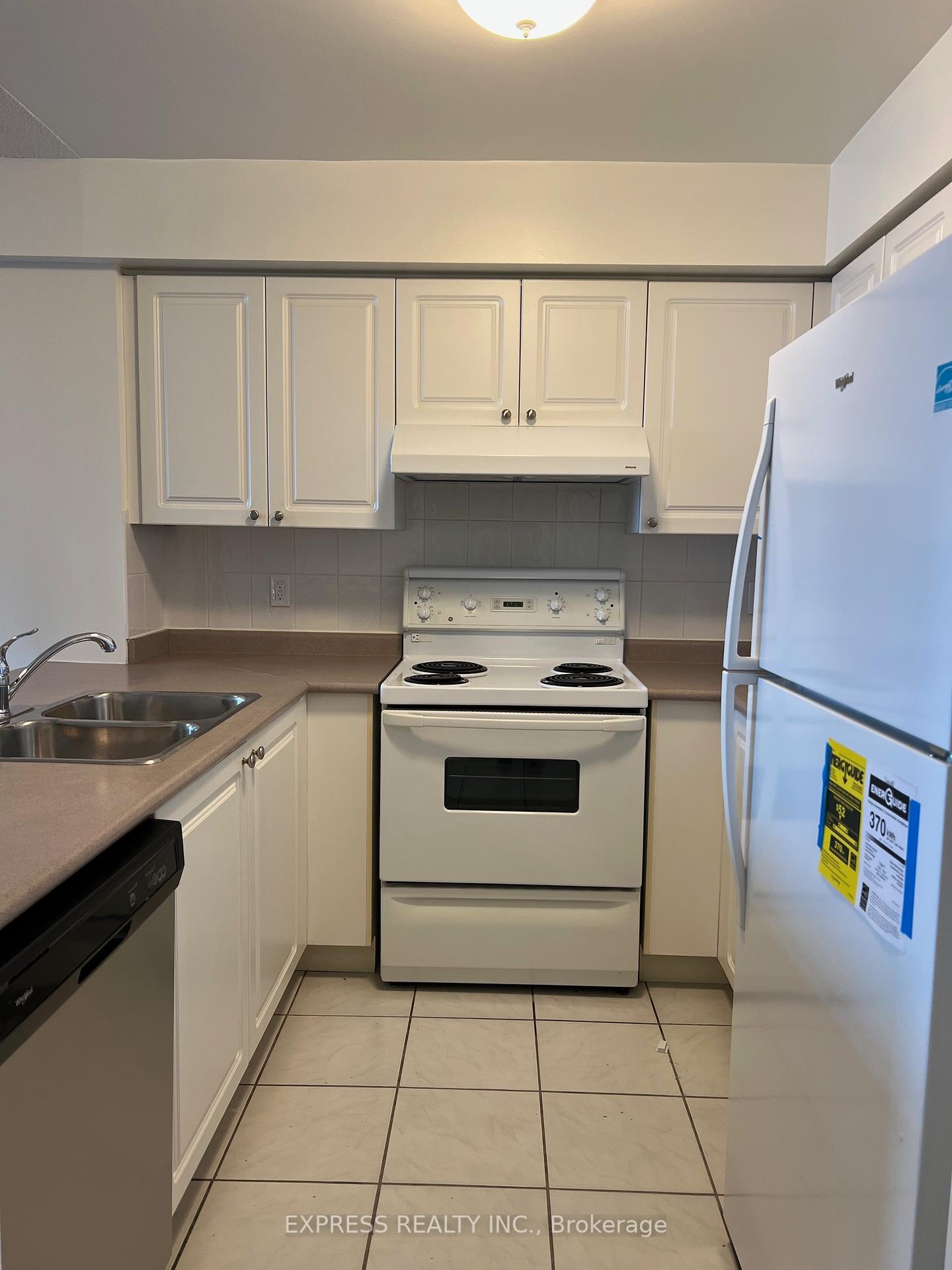 8-hillcrest-avenue-north-york-ontario-c12343848