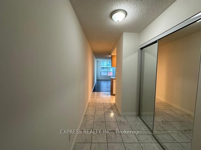 168-simcoe-street-toronto-ontario-c12343951