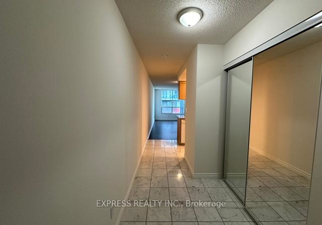 168-simcoe-street-toronto-ontario-c12343951