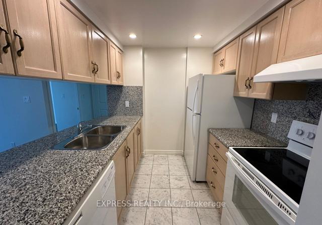 168-simcoe-street-toronto-ontario-c12343951