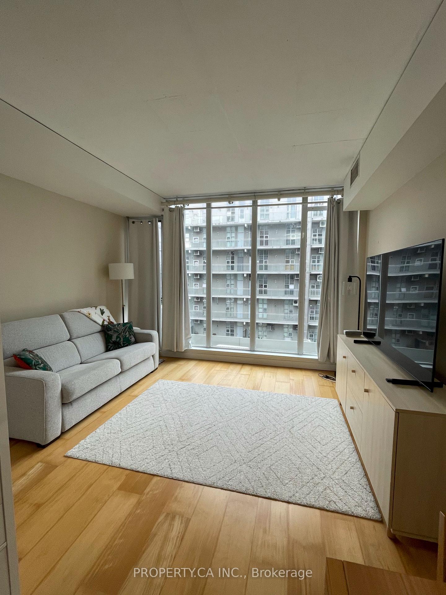 38-niagara-street-toronto-ontario-c12343962