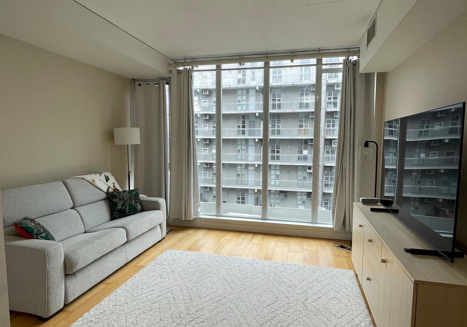38-niagara-street-toronto-ontario-c12343962