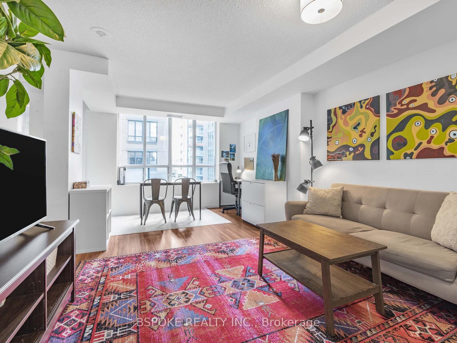 140-simcoe-street-toronto-ontario-c12344030
