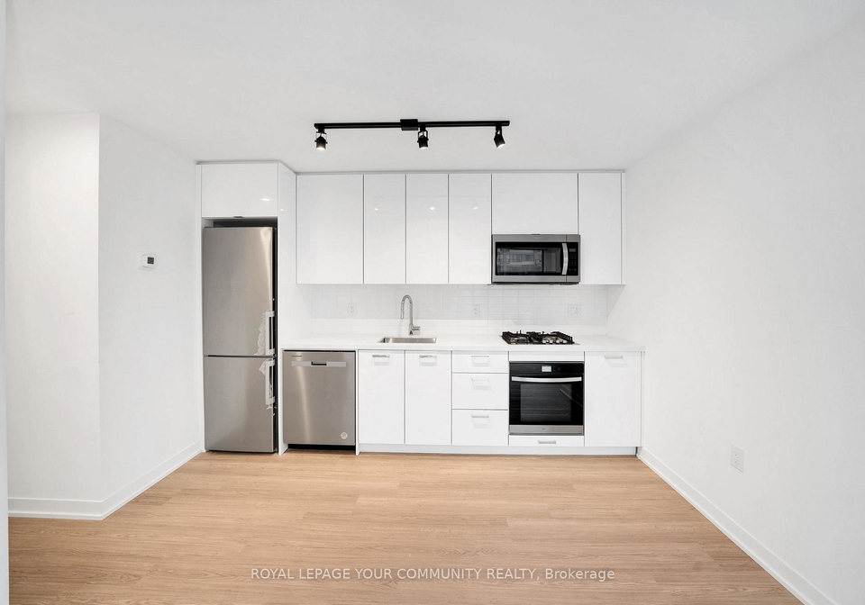 195-mccaul-street-toronto-ontario-c12344324