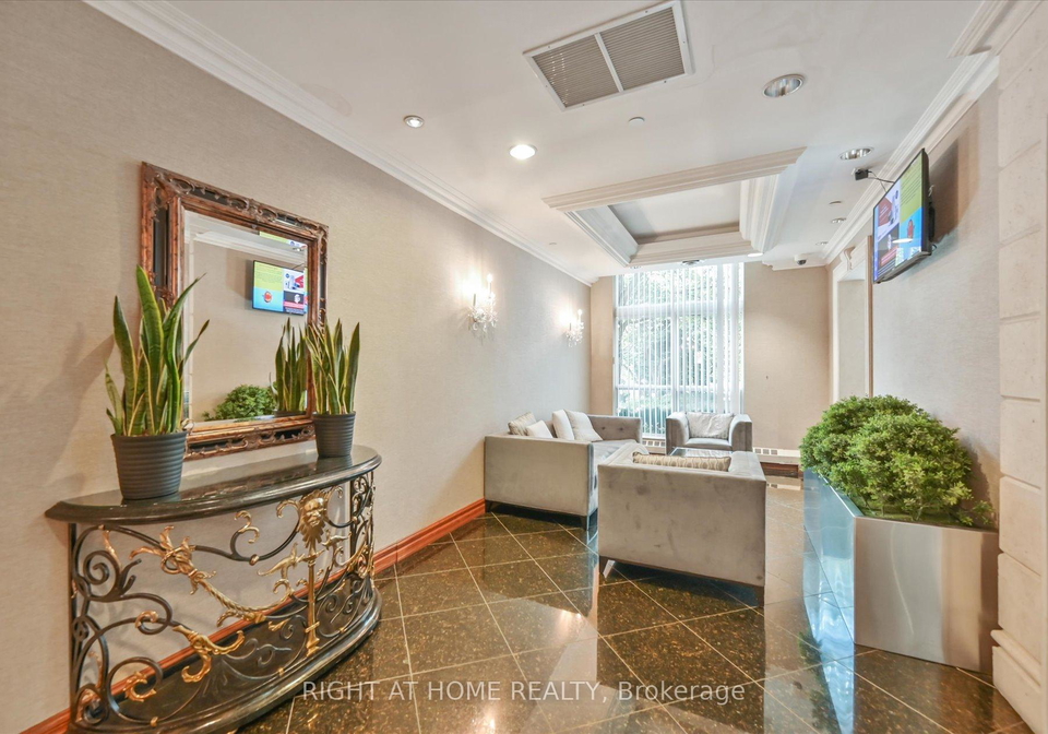 23-lorraine-drive-toronto-ontario-c12344601