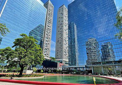 100-harbour-street-toronto-ontario-c12344729