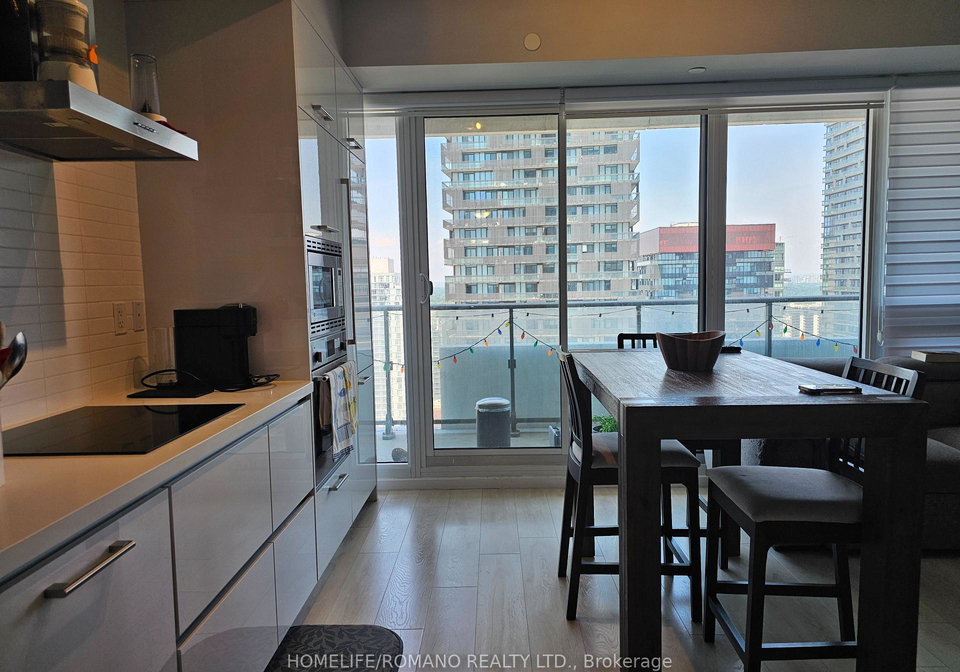 2221-yonge-street-toronto-ontario-c12344808