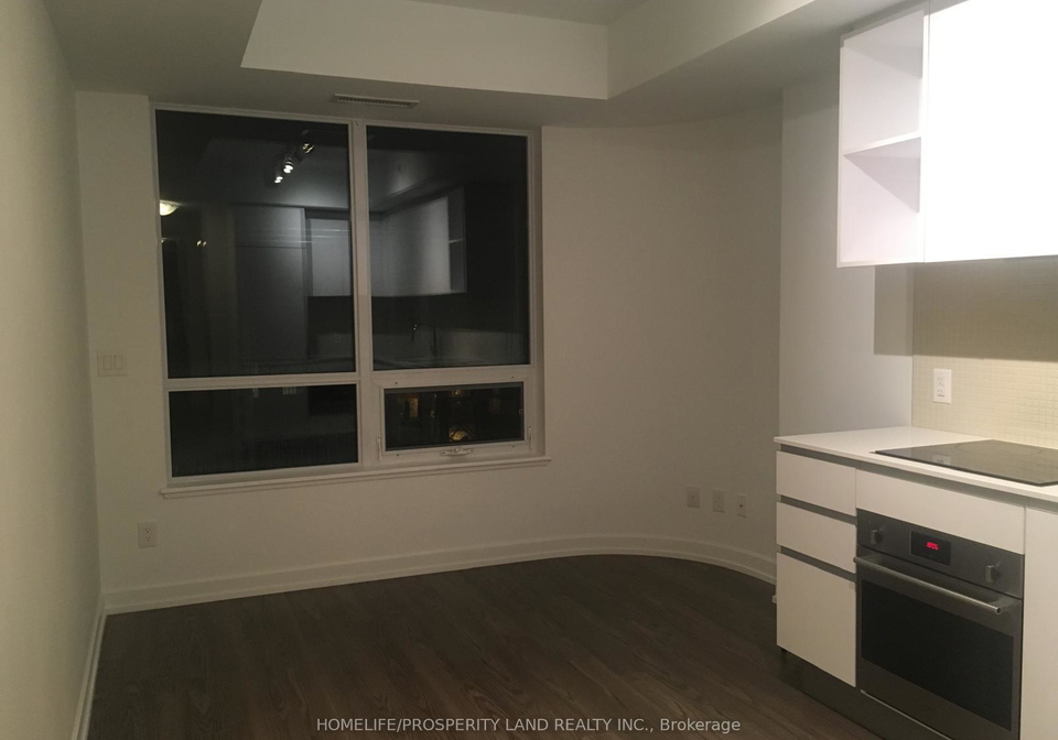 377-madison-avenue-toronto-ontario-c12345008