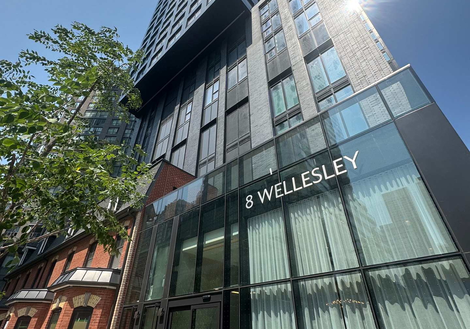 8-wellesley-street-w-toronto-ontario-c12345171