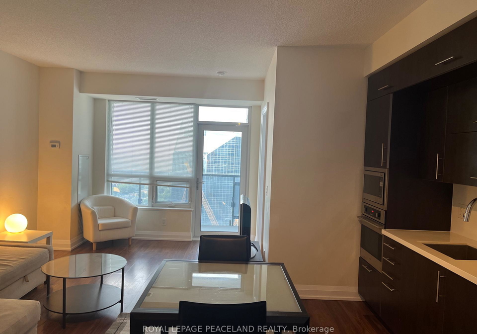 5-sheppard-avenue-north-york-ontario-c12345507
