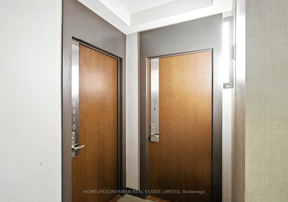 70-temperance-street-toronto-ontario-c12345797