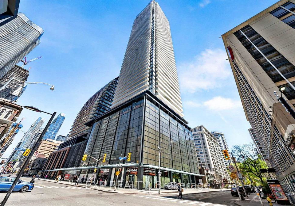 501-yonge-street-toronto-ontario-c12345903