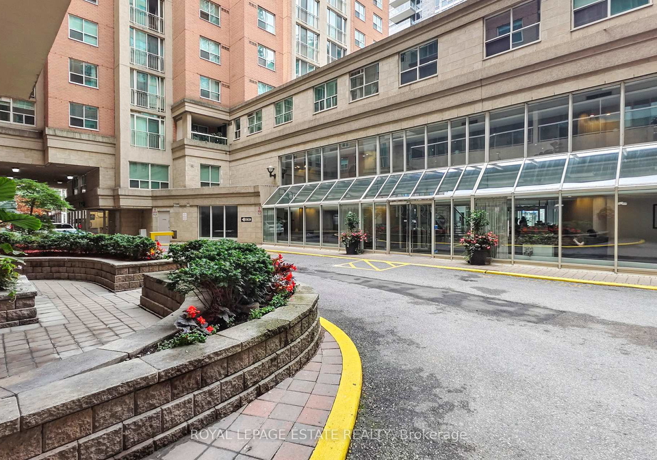 313-richmond-street-e-toronto-ontario-c12346121