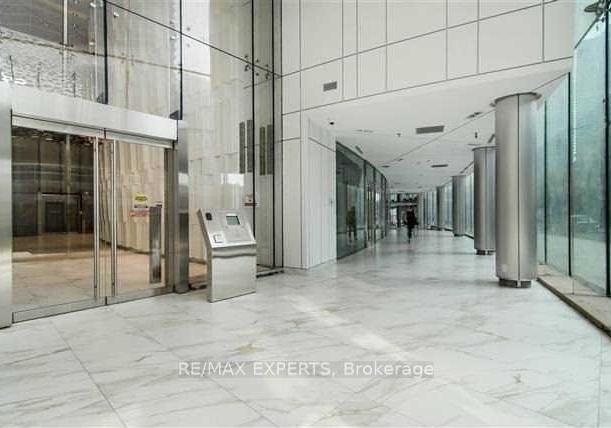 12-york-street-toronto-ontario-c12346143