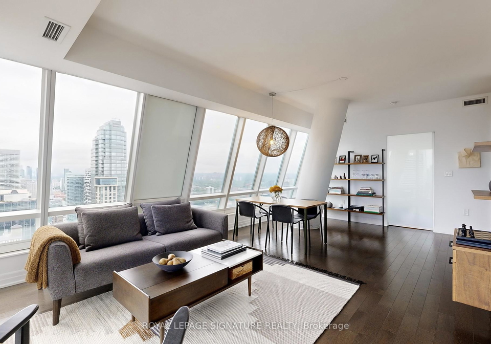8-the-esplanade-toronto-ontario-c12346262