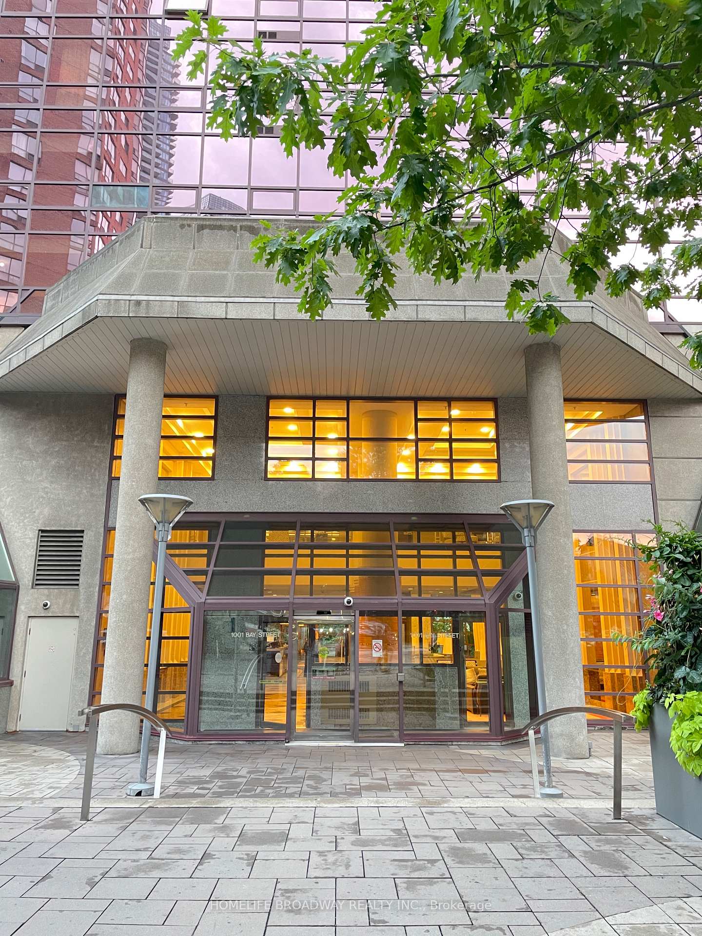 1001-bay-street-toronto-ontario-c12346339