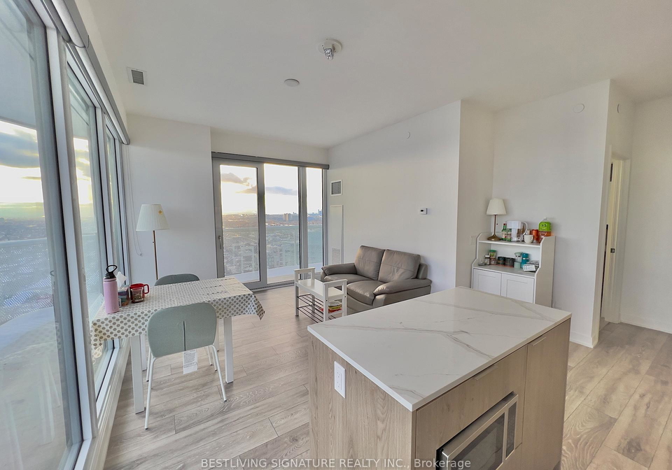 15-holmes-avenue-north-york-ontario-c12346351