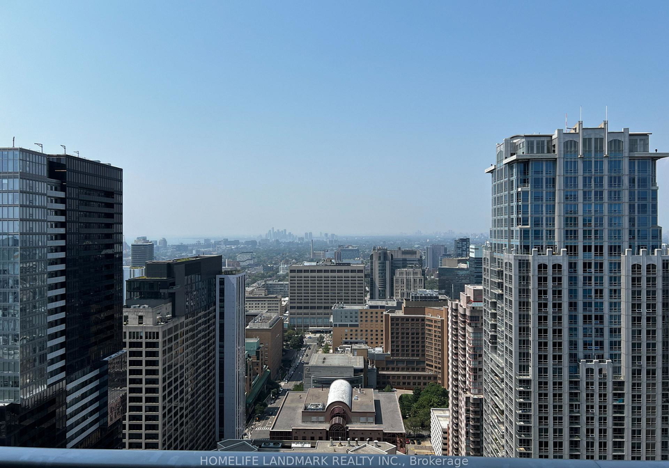386-yonge-street-toronto-ontario-c12346396