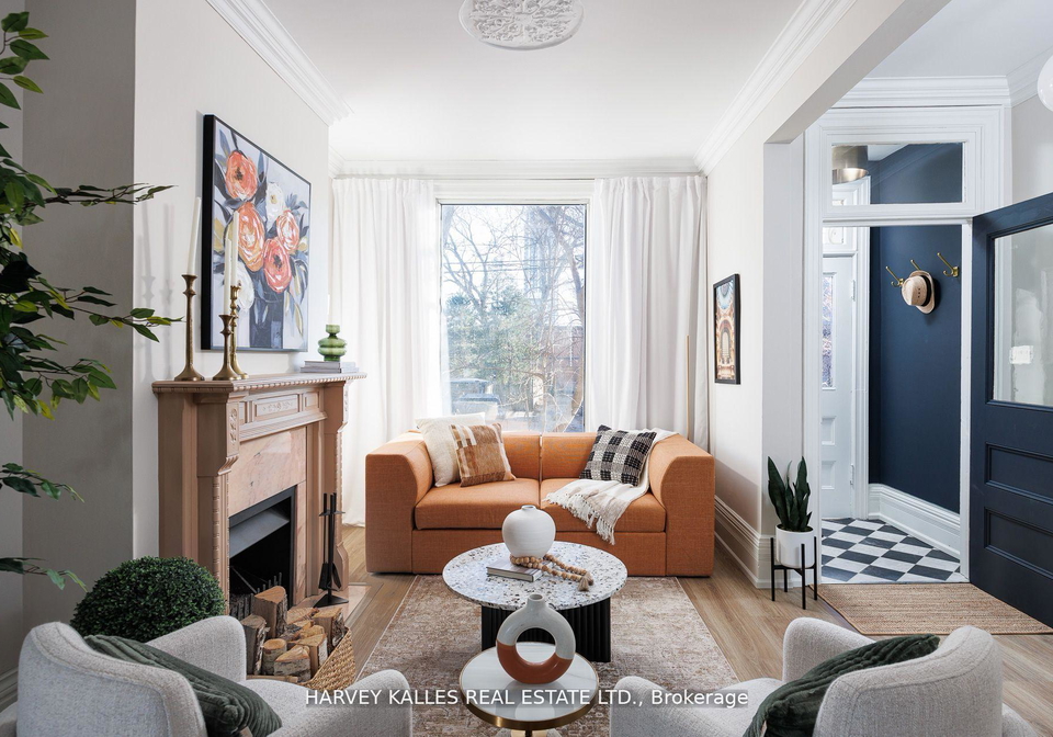 158-spruce-street-toronto-ontario-c12346438