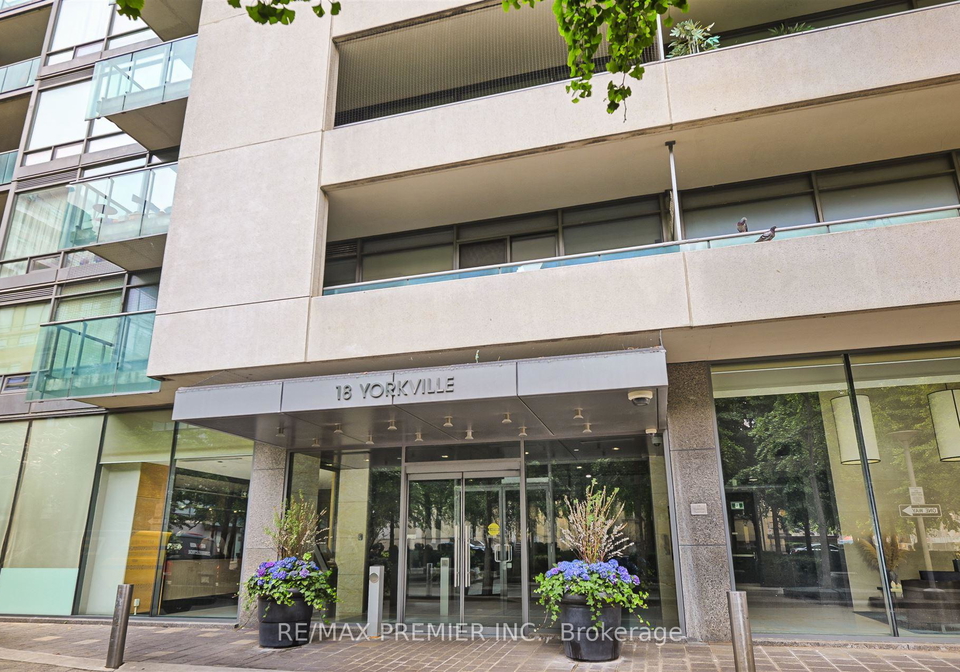 18-yorkville-avenue-toronto-ontario-c12346638