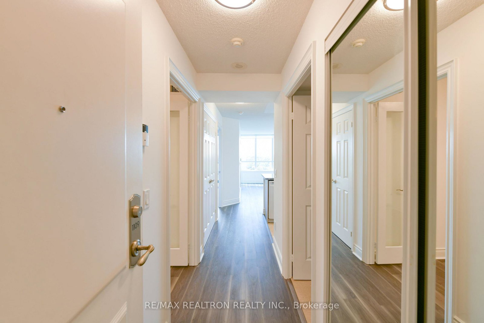 15-greenview-avenue-toronto-ontario-c12346678