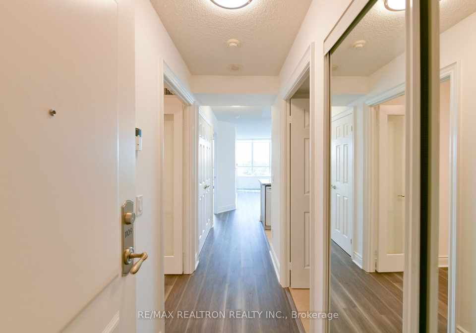 15-greenview-avenue-toronto-ontario-c12346678