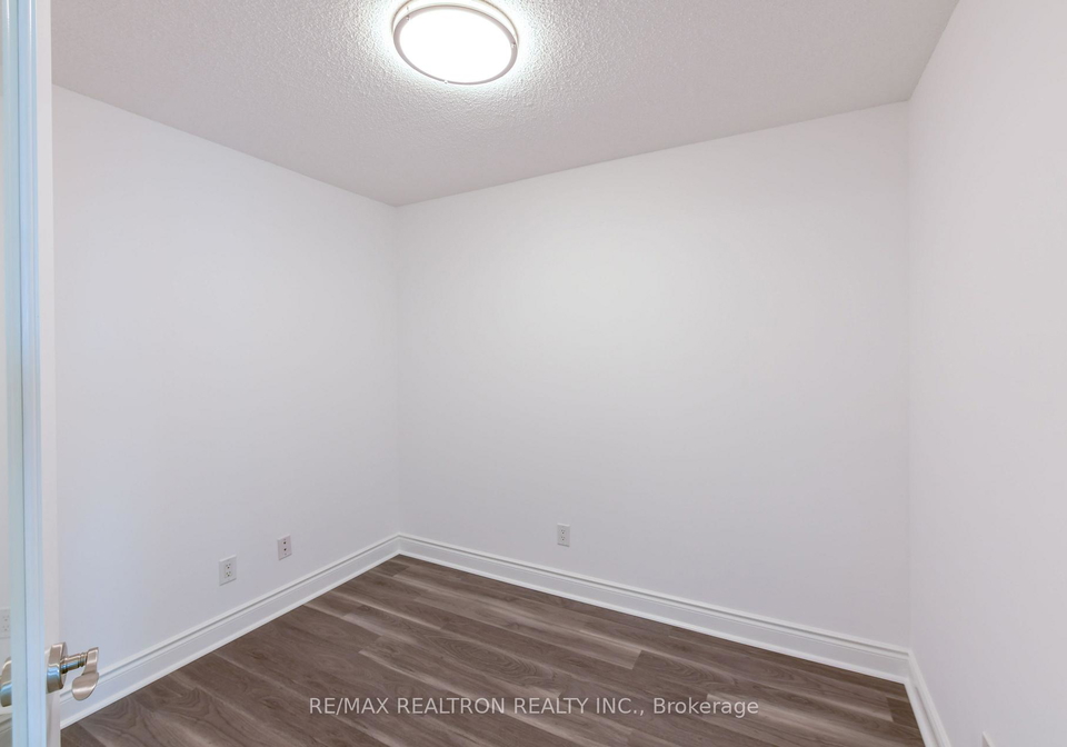 15-greenview-avenue-toronto-ontario-c12346678