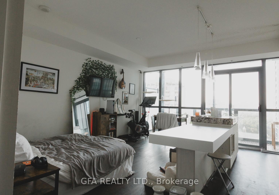 101-charles-street-toronto-ontario-c12346772