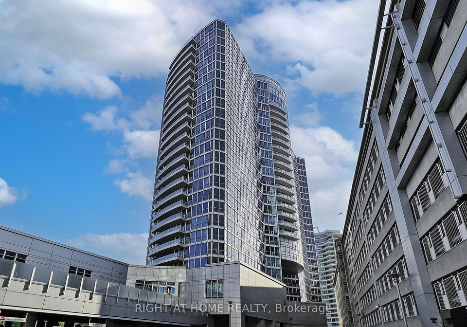 218-queens-quay-w-toronto-ontario-c12346973