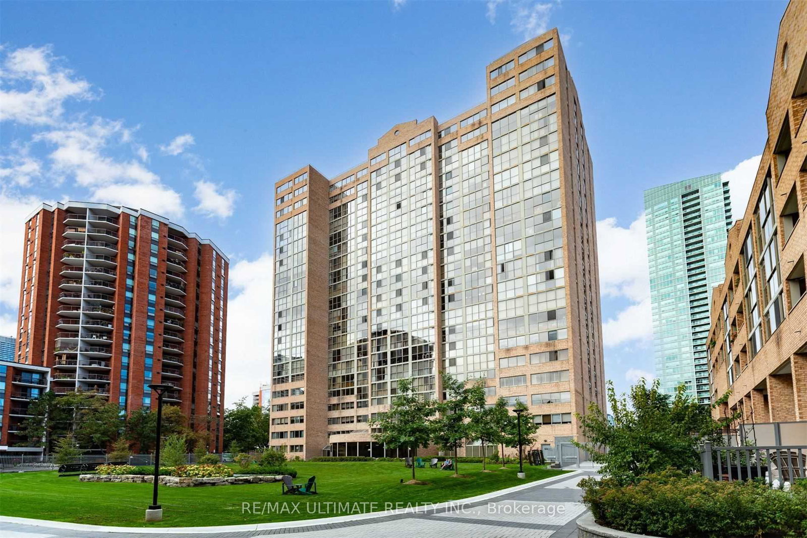 15-maitland-place-toronto-ontario-c12347008