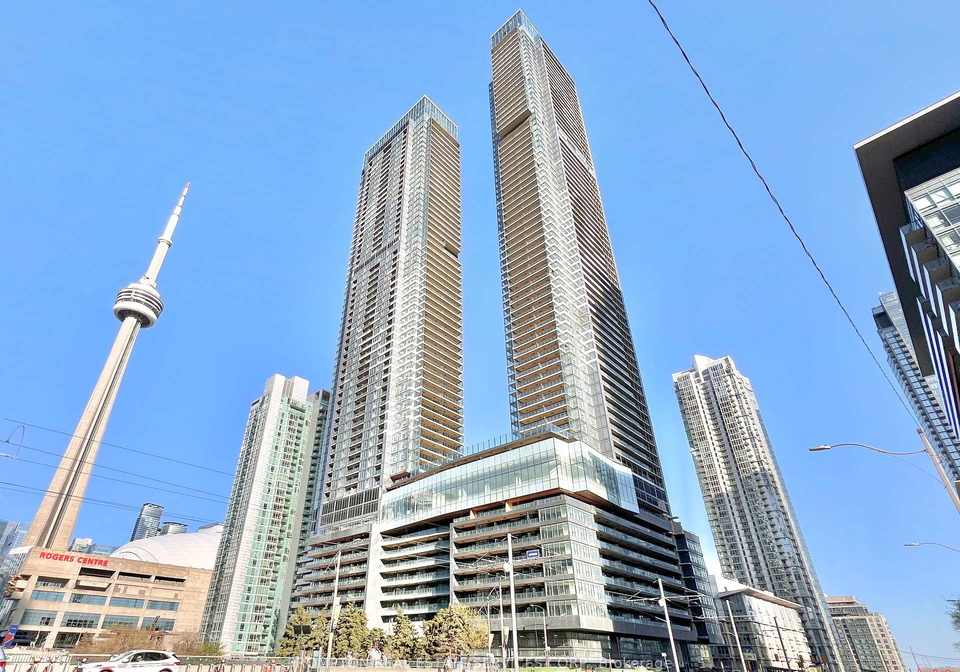 1-concord-cityplace-way-toronto-ontario-c12347148
