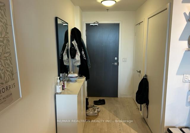 20-minowan-miikan-lane-toronto-ontario-c12347303