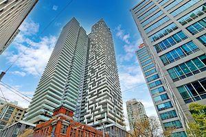 20-lombard-street-toronto-ontario-c12347555