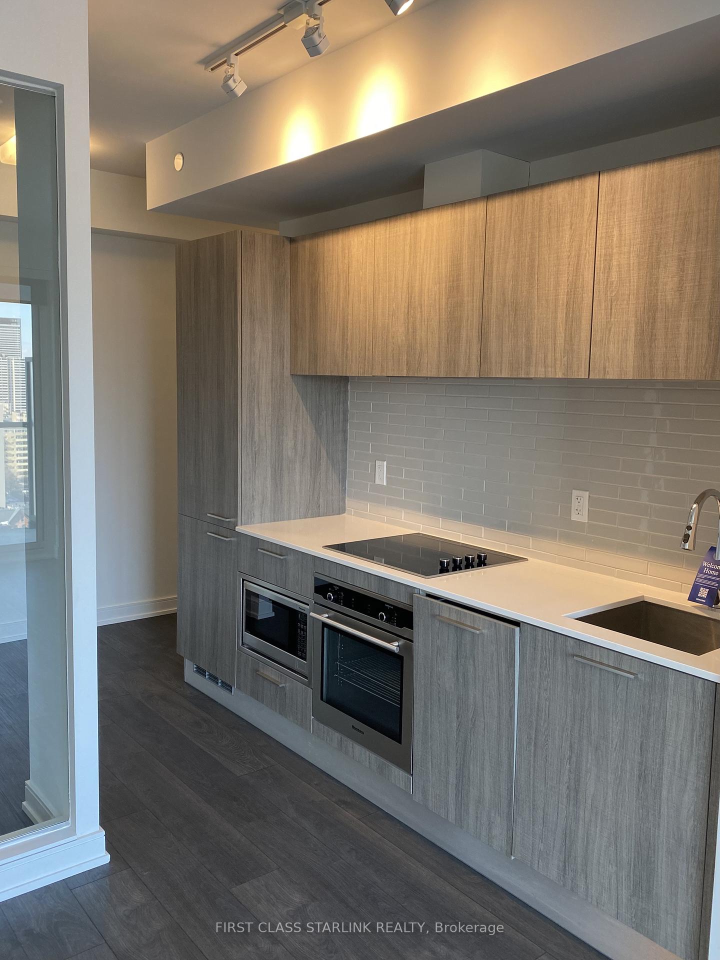 3-gloucester-street-toronto-ontario-c12347625