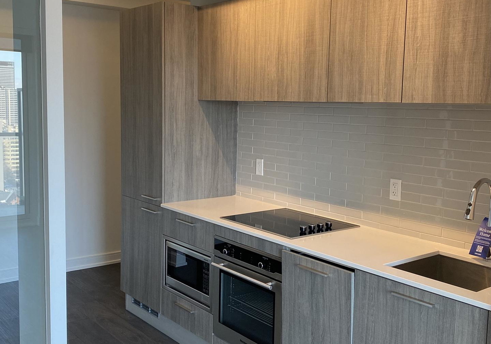 3-gloucester-street-toronto-ontario-c12347625